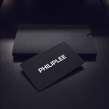 Danh thiếp kỹ thuật số bằng PVC đen mờ | In Bạc